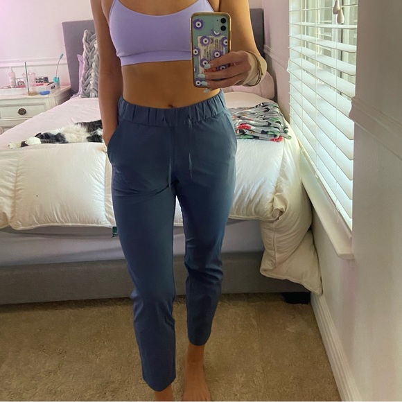 Lululemon On the Fly Code Blue Pants - Picture 2 of 5